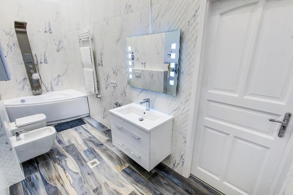 Royale Apartment Budapest Luaran gambar