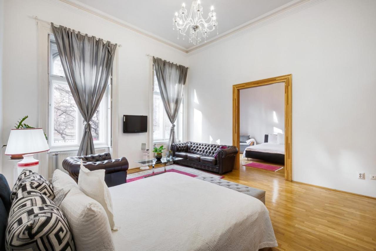 Royale Apartment Budapest Luaran gambar