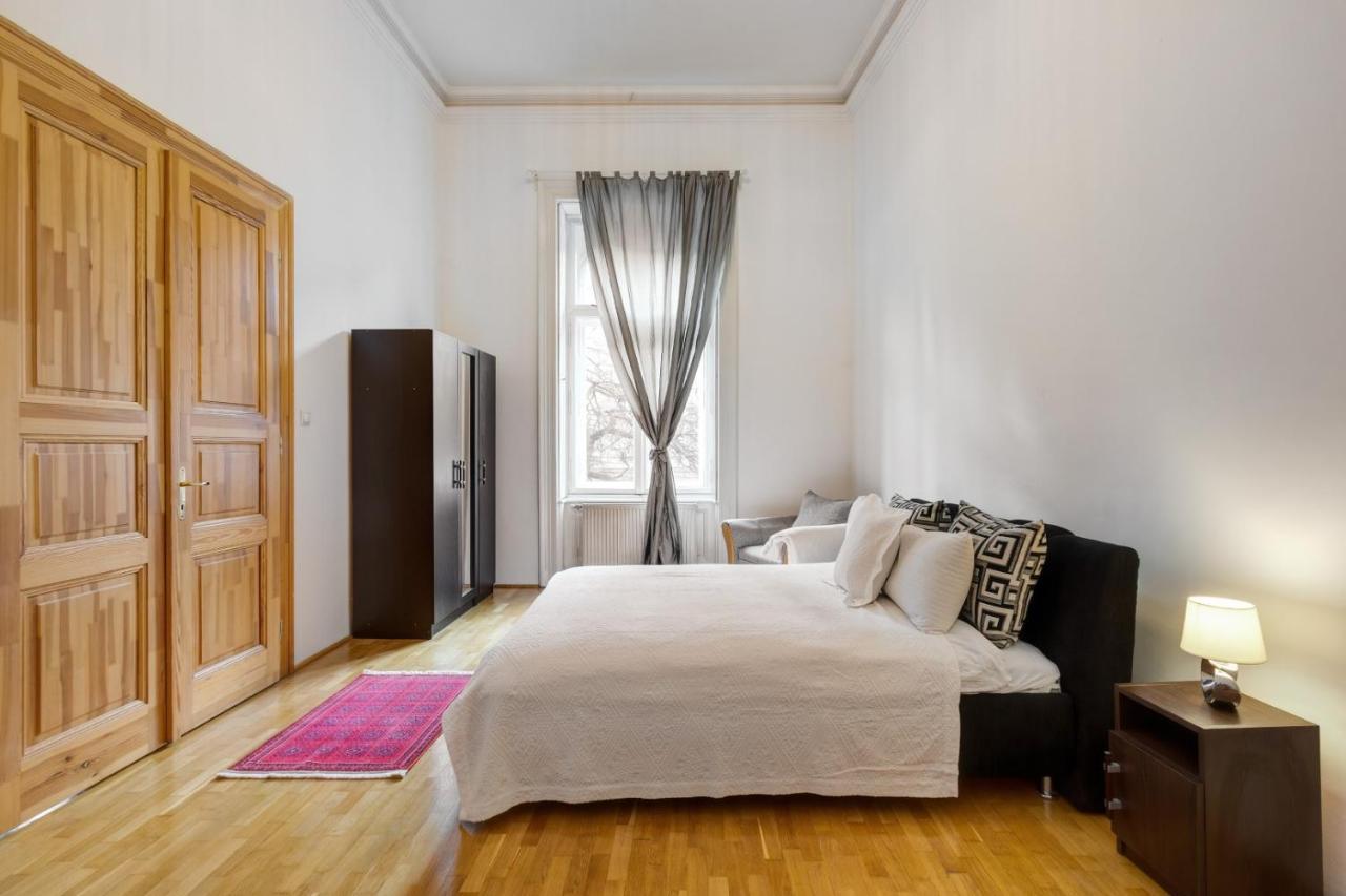 Royale Apartment Budapest Luaran gambar