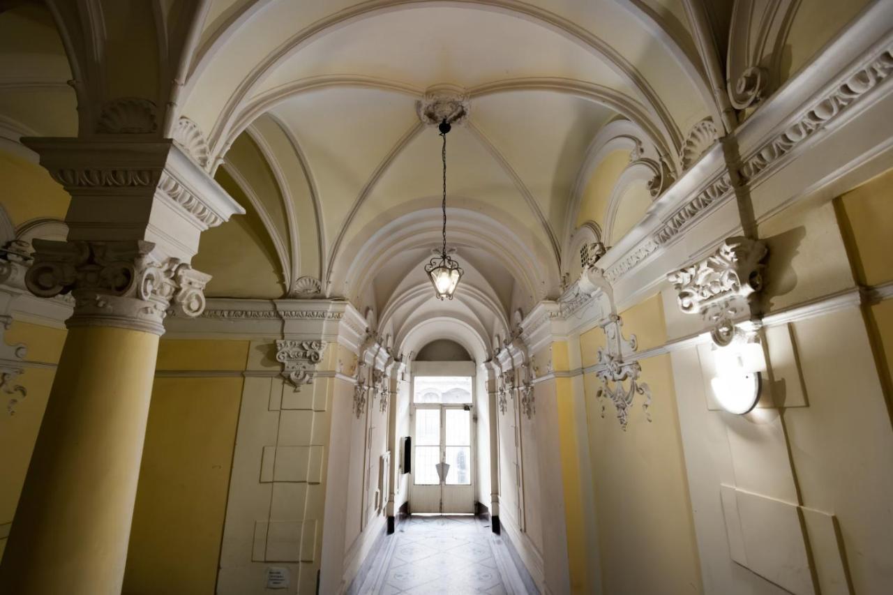 Royale Apartment Budapest Luaran gambar